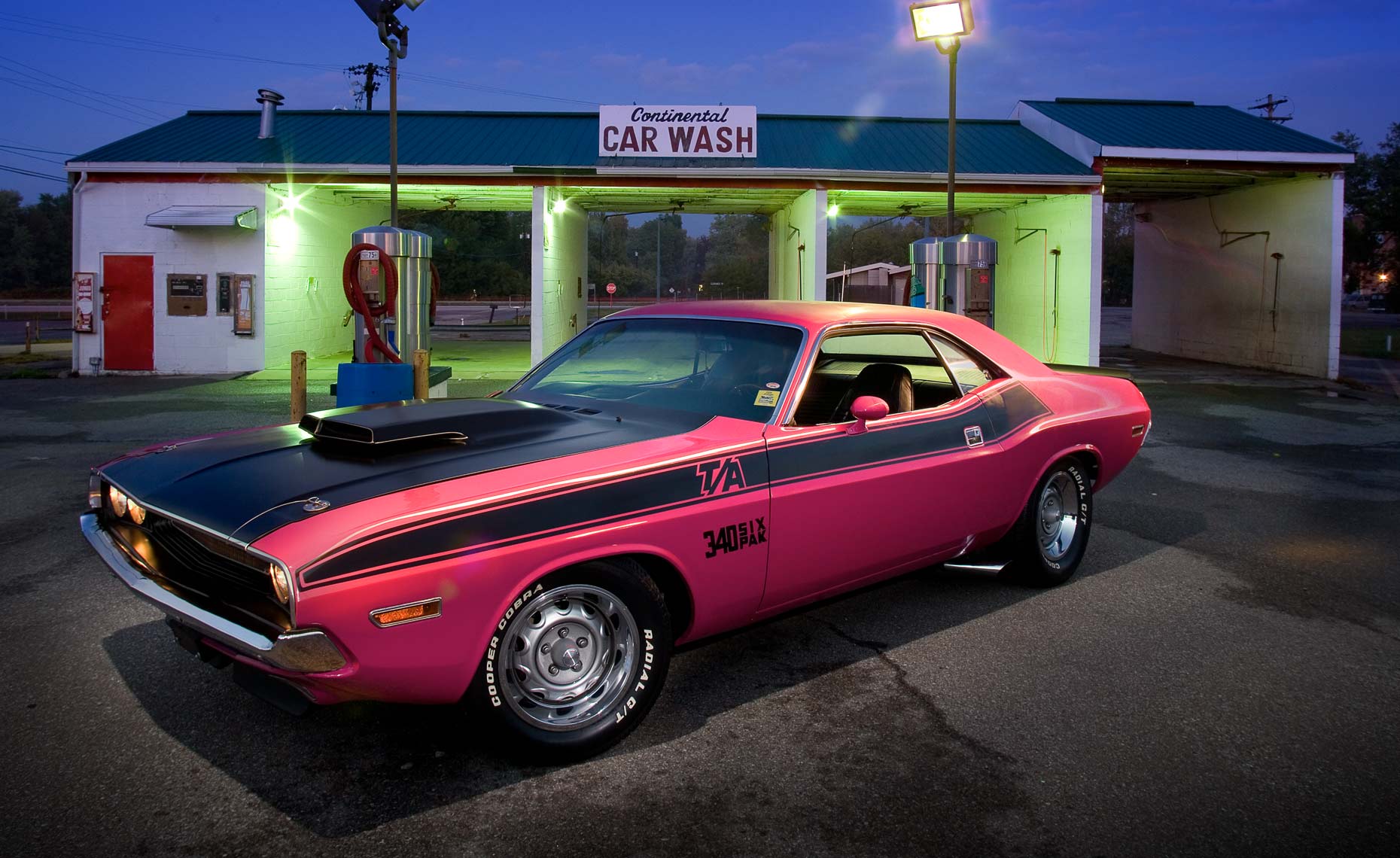 Pink-TA-at-car-wash